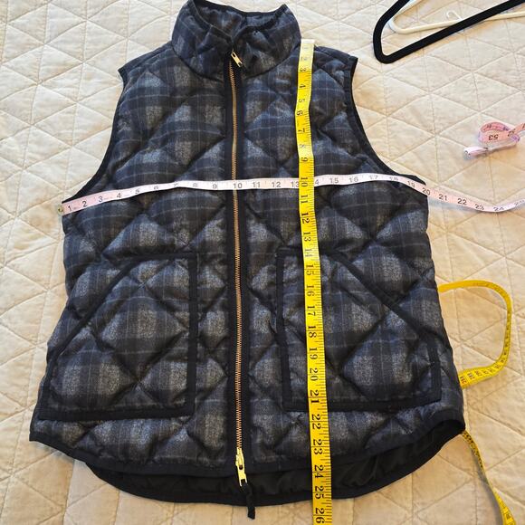 J Crew Quilted Down Puffer Vest Women's M Gray Black Plaid Gorpcore Outdoorcore - Picture 9 of 11
